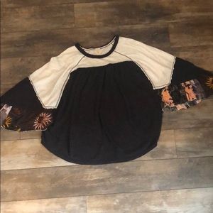 Free People Tee Floral Sz Medium, Dolman Sleeve
